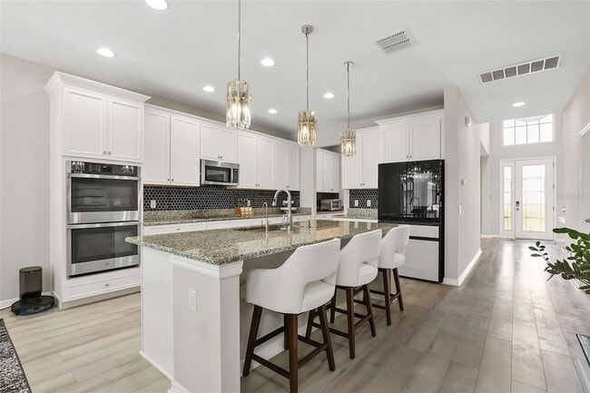 Building Photo - 3010 Adams Cross Dr