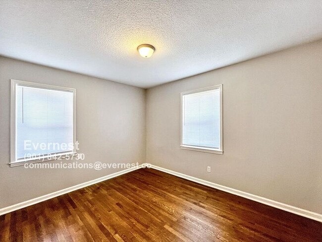 Building Photo - 1403 Moss Point Dr