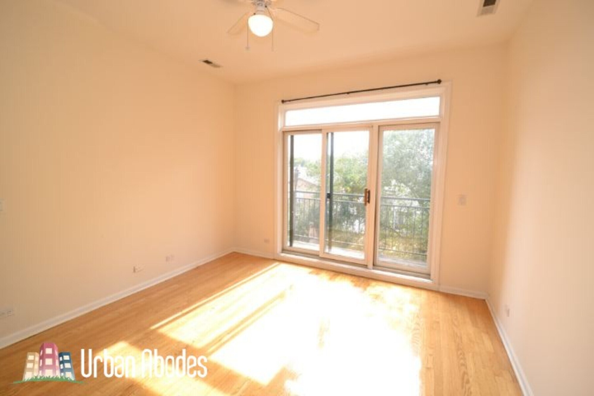 Building Photo - 1743 W North Ave