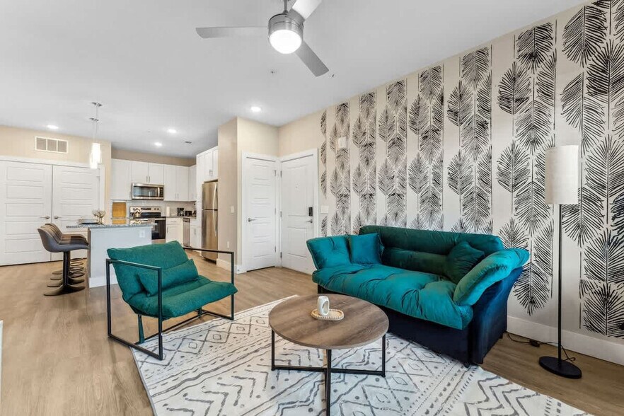 Building Photo - 12420 Rain Strm Ct