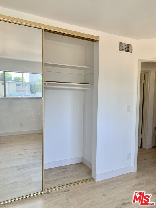 Building Photo - 11138 Aqua Vista St