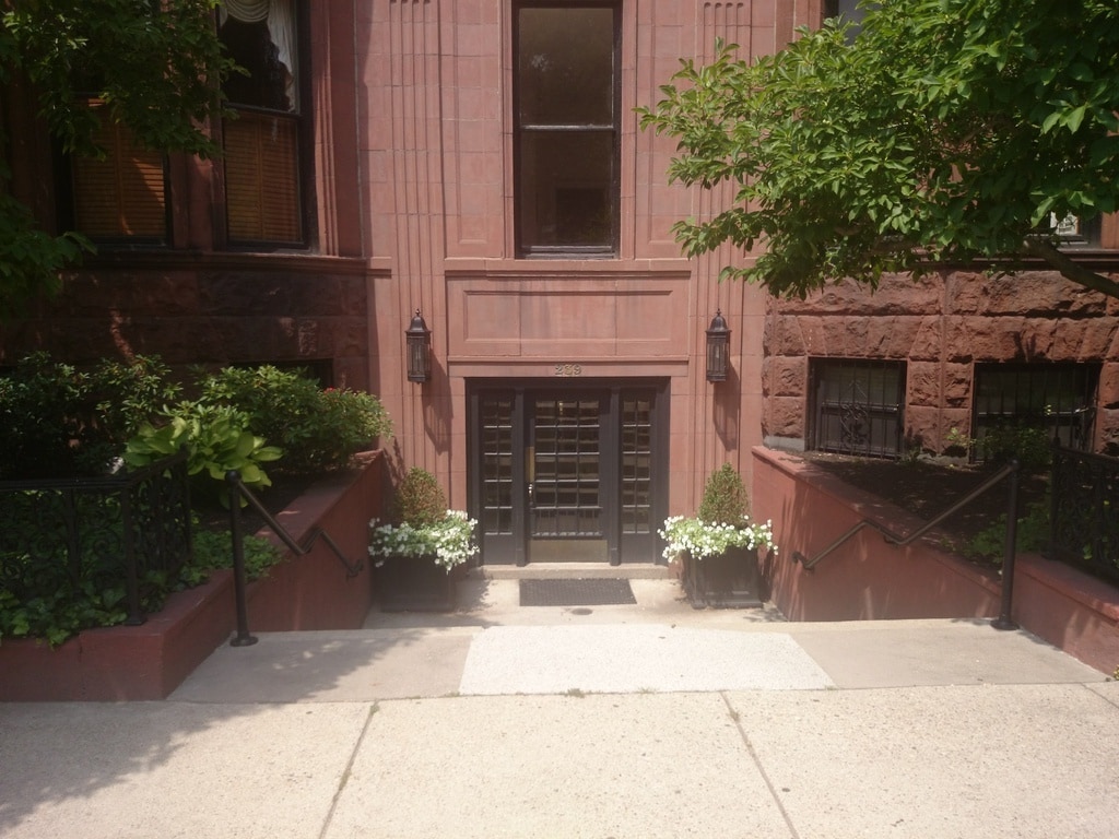 Building Photo - 239 Commonwealth Ave