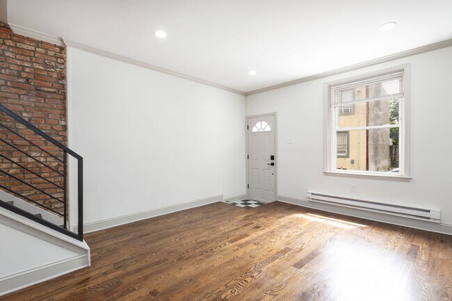 Building Photo - 2226 N Sydenham St
