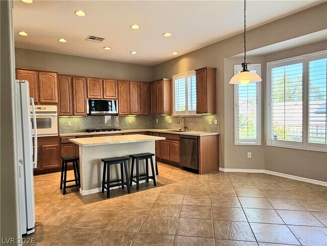 Building Photo - 2139 Twin Falls Dr