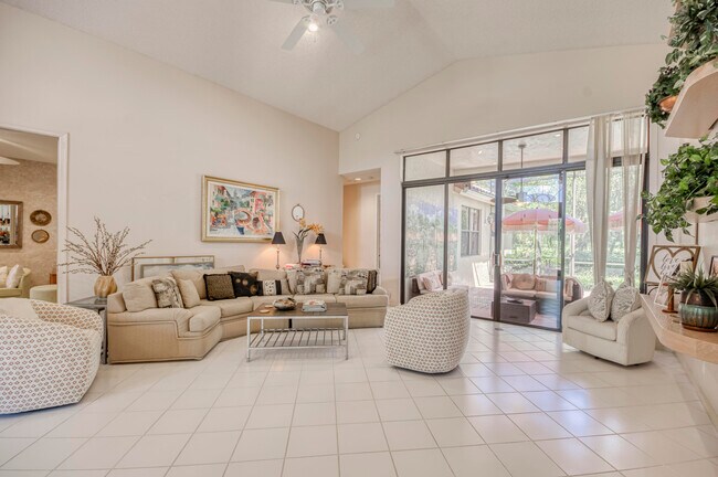 Building Photo - 10080 Dover Carriage Ln