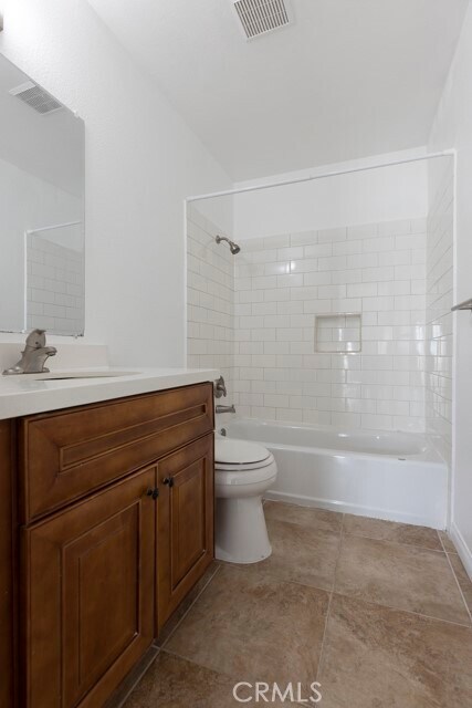 Building Photo - 4765 Mayten Ct