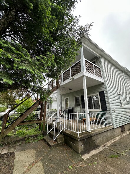 Primary Photo - 48 Cowing St
