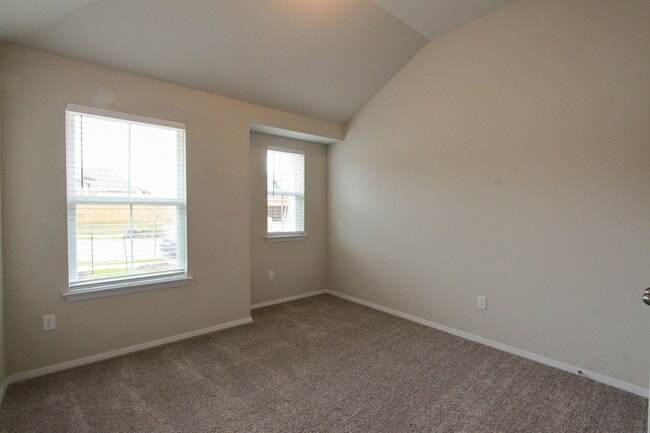 Building Photo - Newly Built 3 Bedroom, 2 Bath Home in Leander