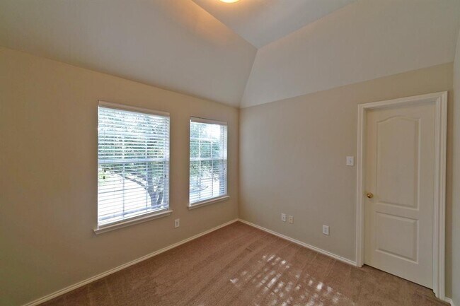 Building Photo - 407 Groveton Ridge Ln