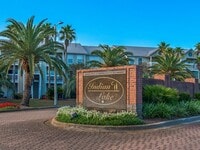 Building Photo - Ground Floor 1B/1B Unfurnished Condo in In...