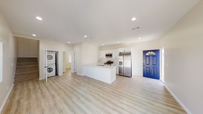 Building Photo - Newly Built (2022) 4BD/2BA