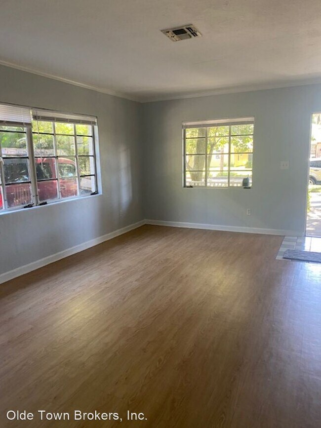 2 br, 1 bath House 501 E. Amelia Street 501 E Amelia St Orlando FL