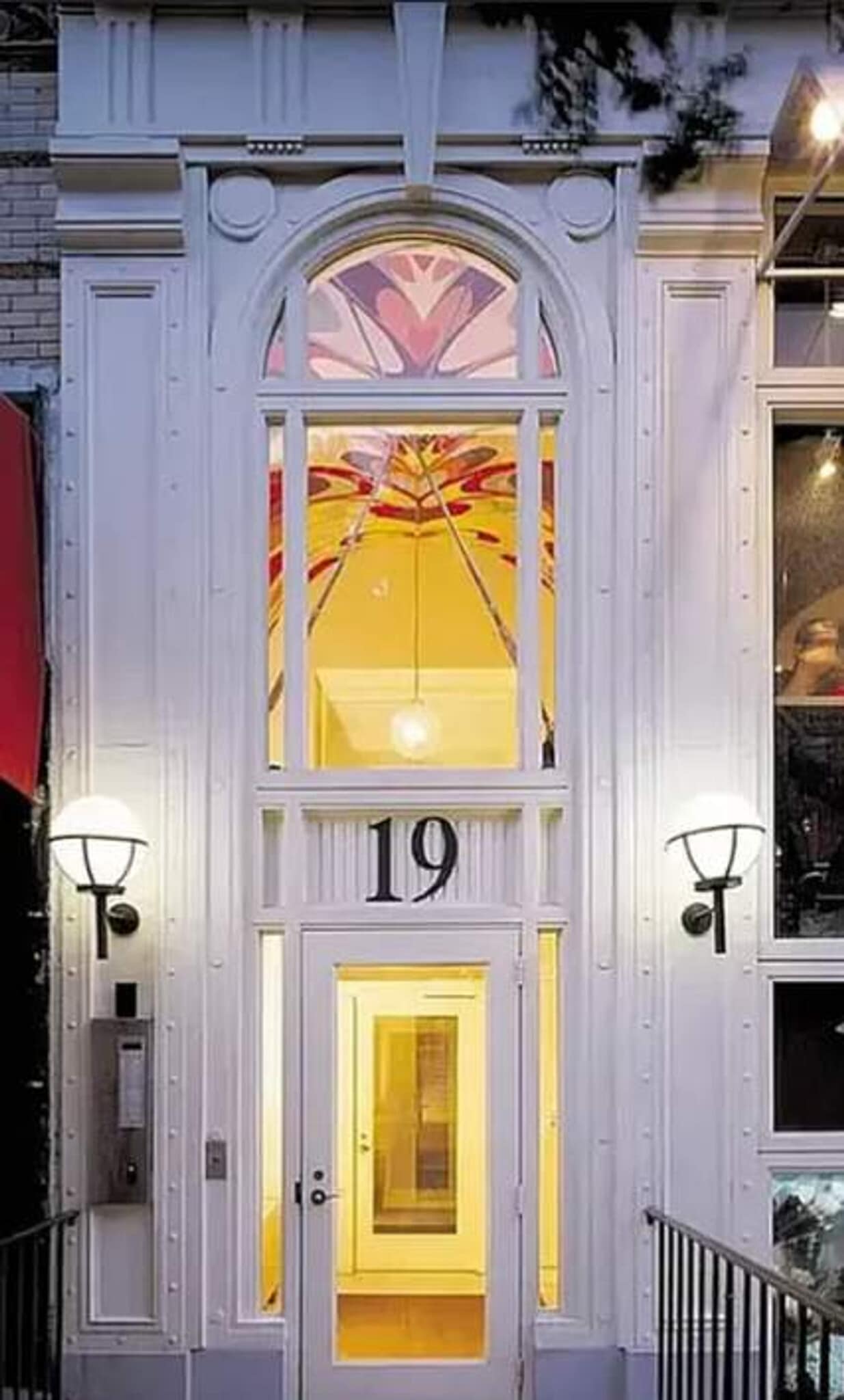 Building Photo - 19 St Marks Pl