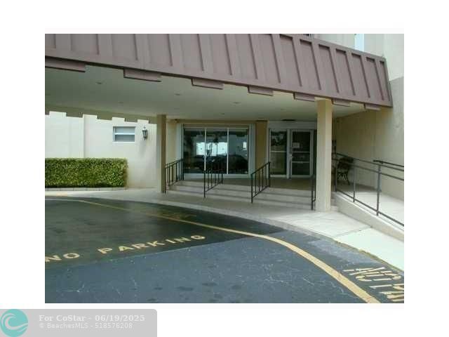 Building Photo - 1500 S Ocean Blvd