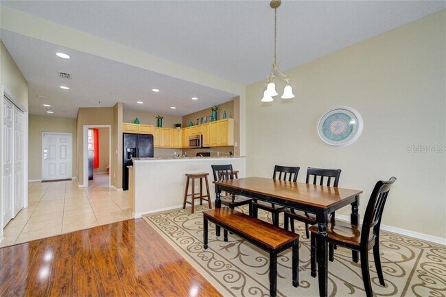 Building Photo - 530 S Gulfview Blvd