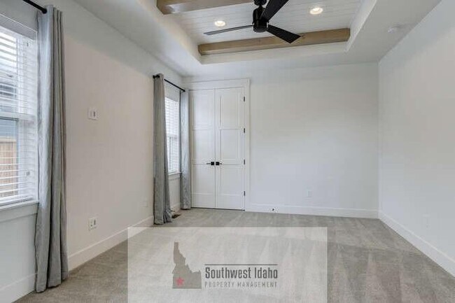 Building Photo - 7655 W Meltwater Ln