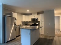 Building Photo - 115 Desander Dr