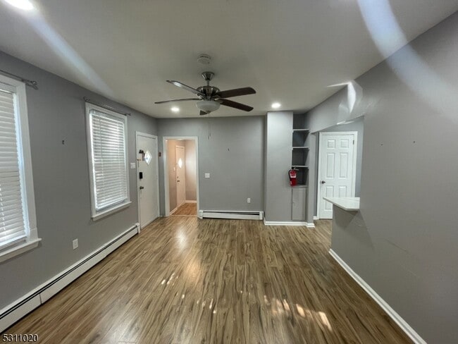 Building Photo - 31 Union St