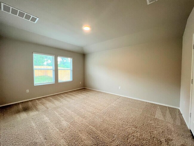 Building Photo - 6009 Brocade Dr