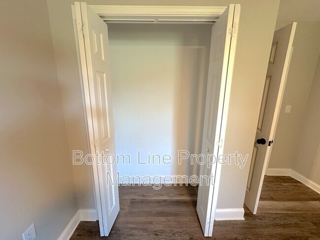 Building Photo - 51 Ashlyn Dr SE