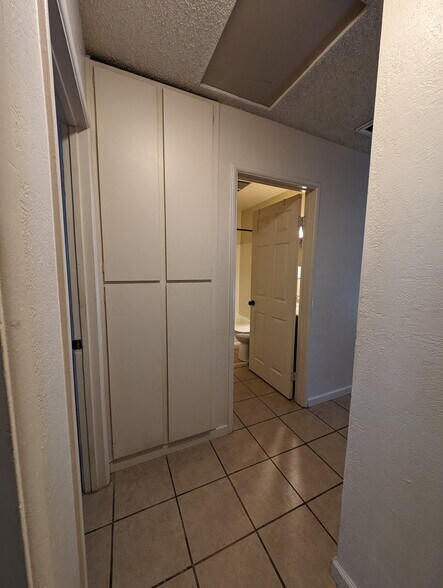 Building Photo - 41753 Switzerland Dr