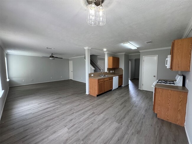 Building Photo - 1402 Grand Prince Ln