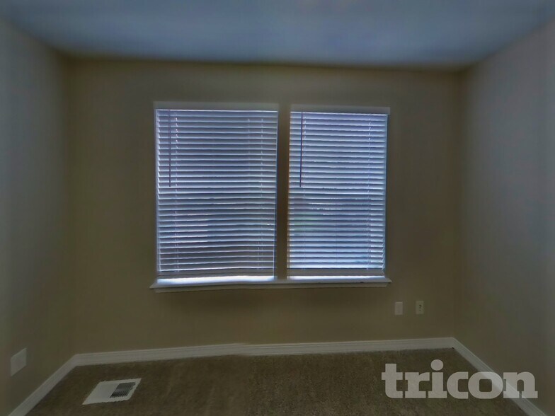 Building Photo - 18119 115th St Ct E