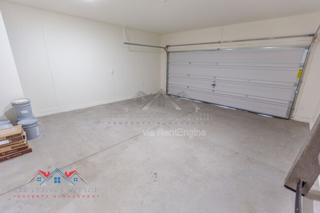 Building Photo - 5771 E Thetis Dr