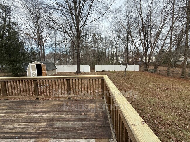 Building Photo - 10717 S Jamie Pl