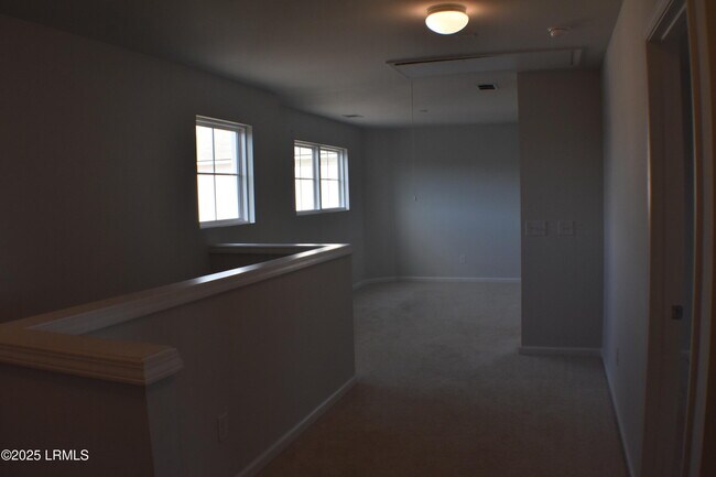 Building Photo - 15 Chauga St
