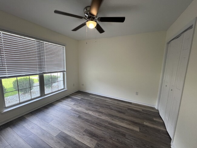 Building Photo - Home For Rent