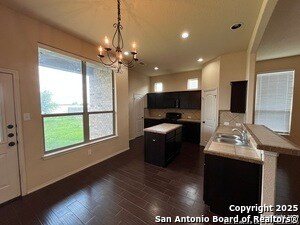 Building Photo - 522 Creekside Cir