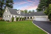 Building Photo - 10 Jensen Ct