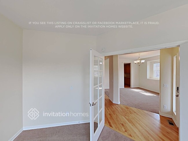 Building Photo - 206 N Coolidge Way