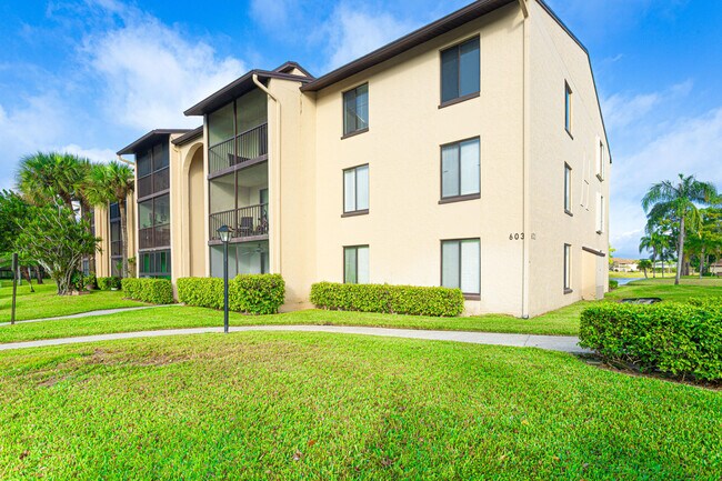 Building Photo - 603 Sea Pine Way