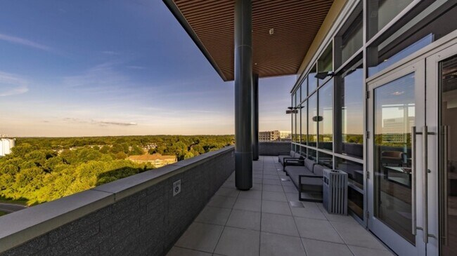 Building Photo - 1575 Anderson Rd