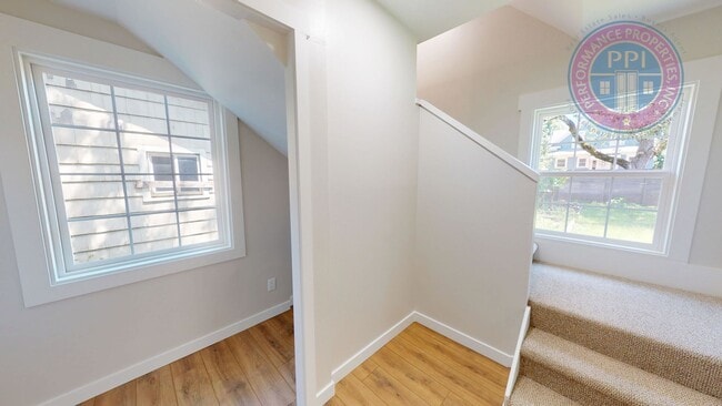 Building Photo - Portland's Sought After University Park!!!  Luxury Classic Ranch Style Home, Completely Renovated...