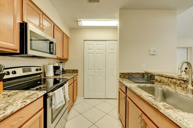 Building Photo - 2910 SW Port St Lucie Blvd