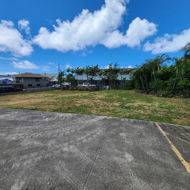 Building Photo - 246 Moomuku Pl