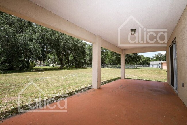 Building Photo - 7331 Holly St