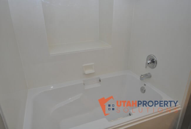Building Photo - 7614 San Savino Way