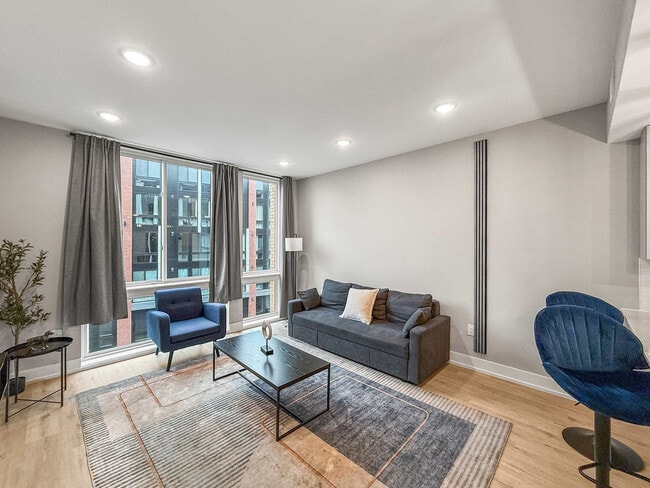 Building Photo - 626 N Delaware Ave