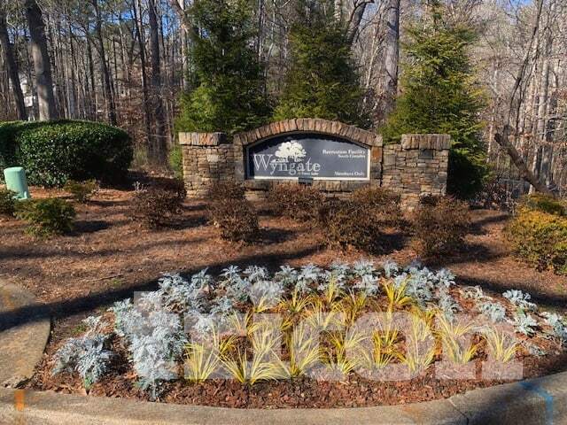 Building Photo - 1017 Chatsworth Ln