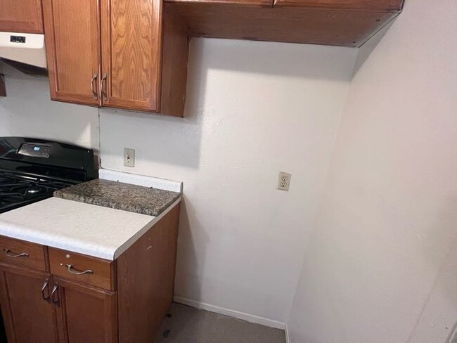 Building Photo - 4406 Dovewood Dr