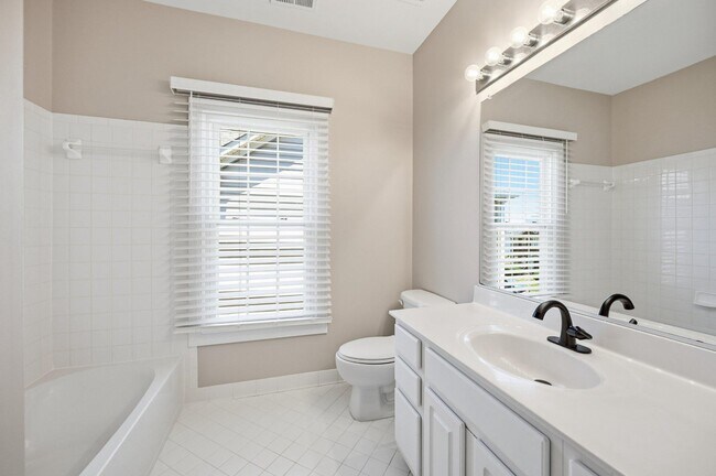 Building Photo - 2530 Transom Pl