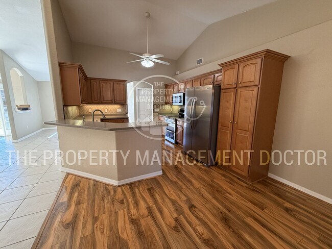 Building Photo - Stunning 4-Bedroom Pool Home with 3-Car Garage in North Port!