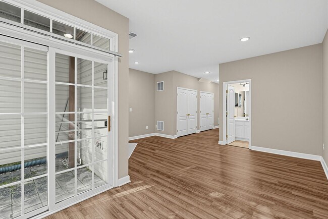 Building Photo - 7589 Great Swan Ct