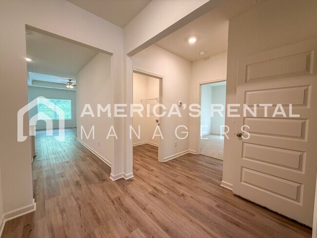 Building Photo - DEPOSIT PENDING! Coming Soon! Available to...