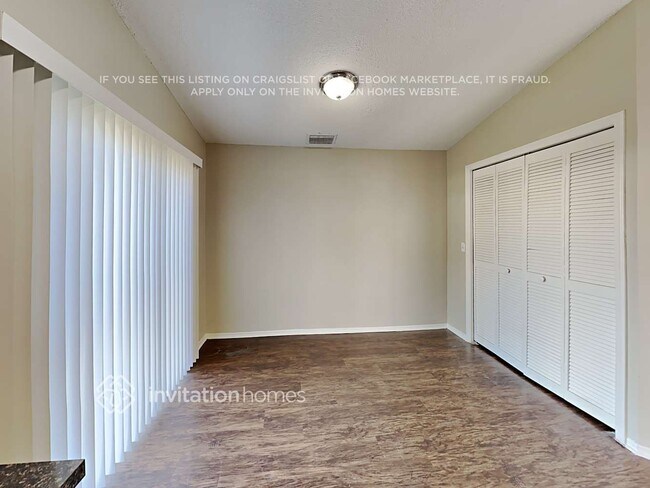 Building Photo - 716 Waterbridge Dr