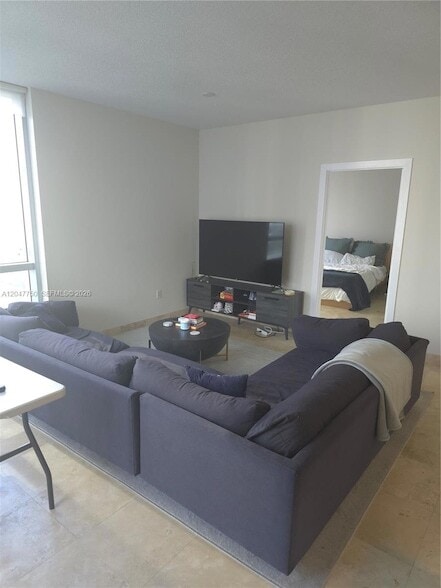 Building Photo - 1060 Brickell Ave